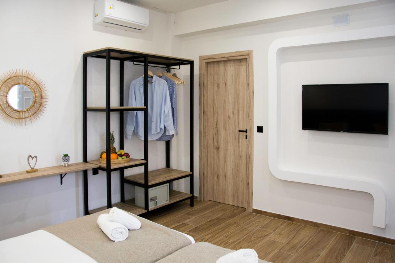 Big Max Guesthouse Kávos Екстериор снимка