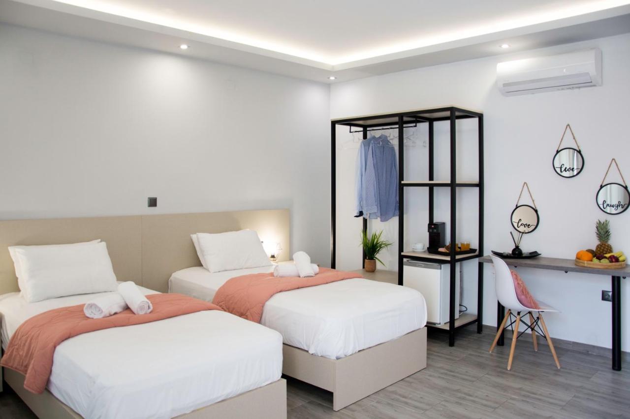 Big Max Guesthouse Kávos Екстериор снимка