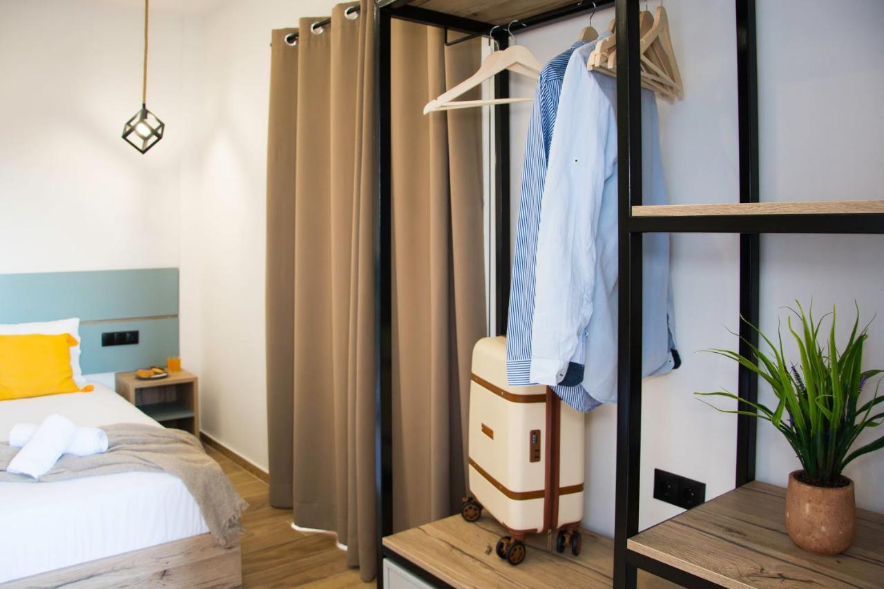 Big Max Guesthouse Kávos Екстериор снимка