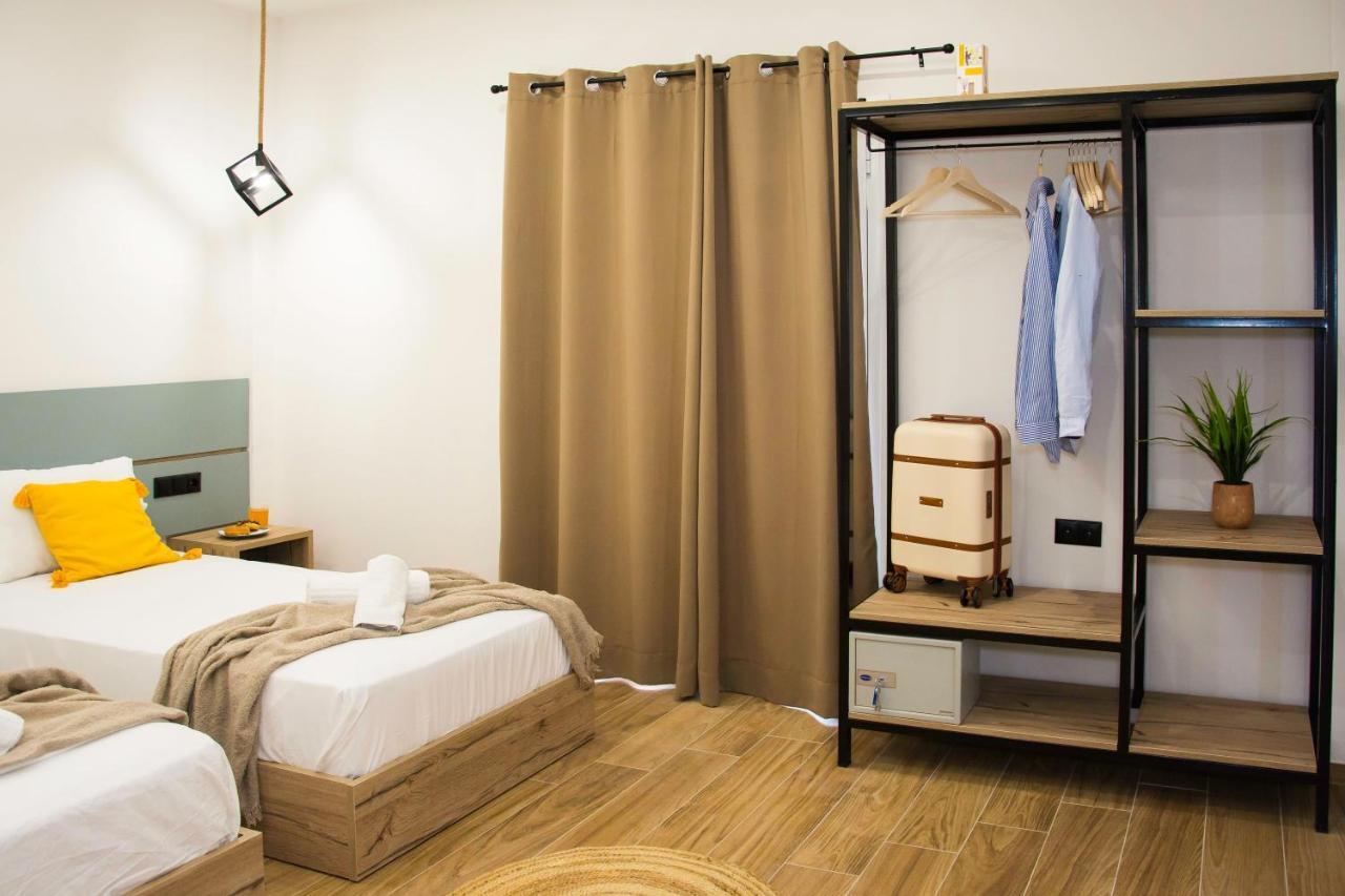 Big Max Guesthouse Kávos Екстериор снимка