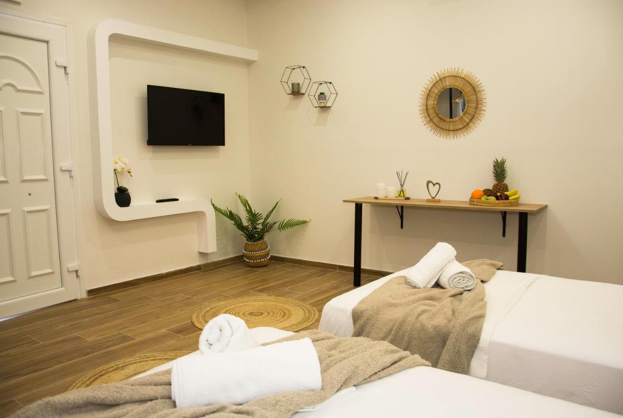 Big Max Guesthouse Kávos Екстериор снимка