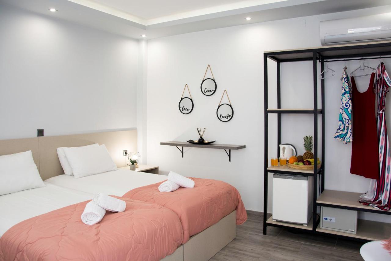 Big Max Guesthouse Kávos Екстериор снимка